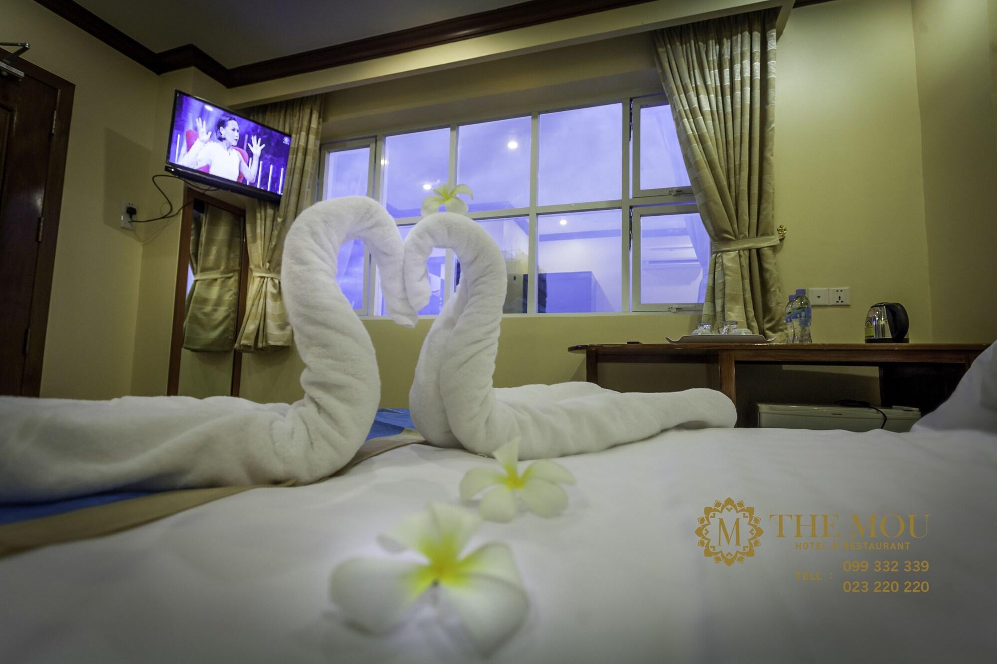 The Mou Hotel Пном Пен Екстериор снимка