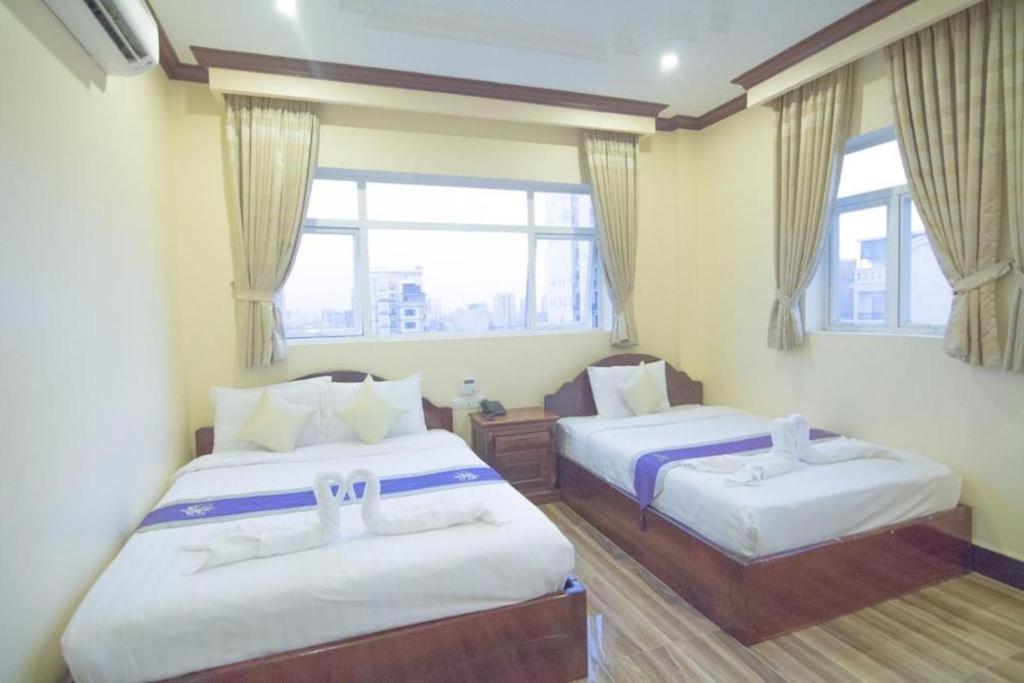 The Mou Hotel Пном Пен Екстериор снимка