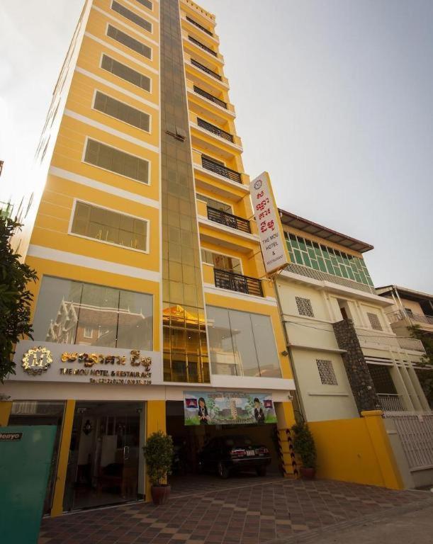The Mou Hotel Пном Пен Екстериор снимка