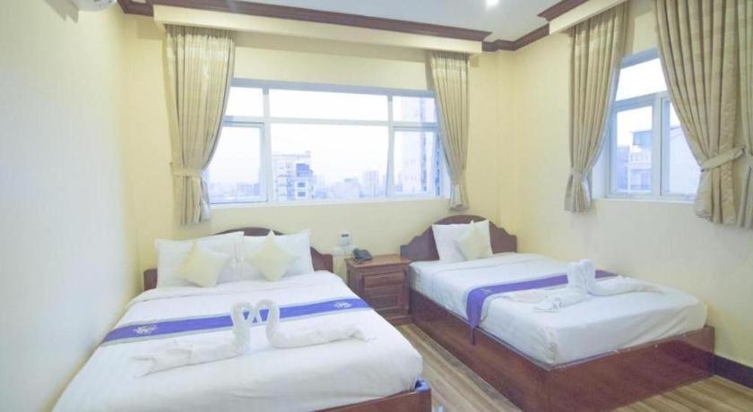 The Mou Hotel Пном Пен Екстериор снимка