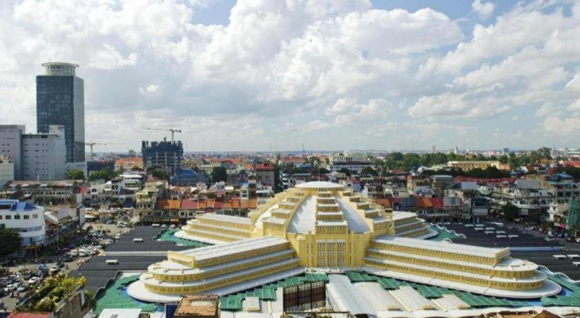 The Mou Hotel Пном Пен Екстериор снимка