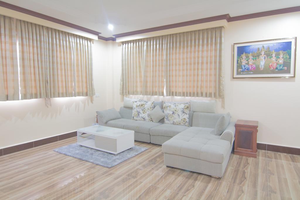 The Mou Hotel Пном Пен Екстериор снимка